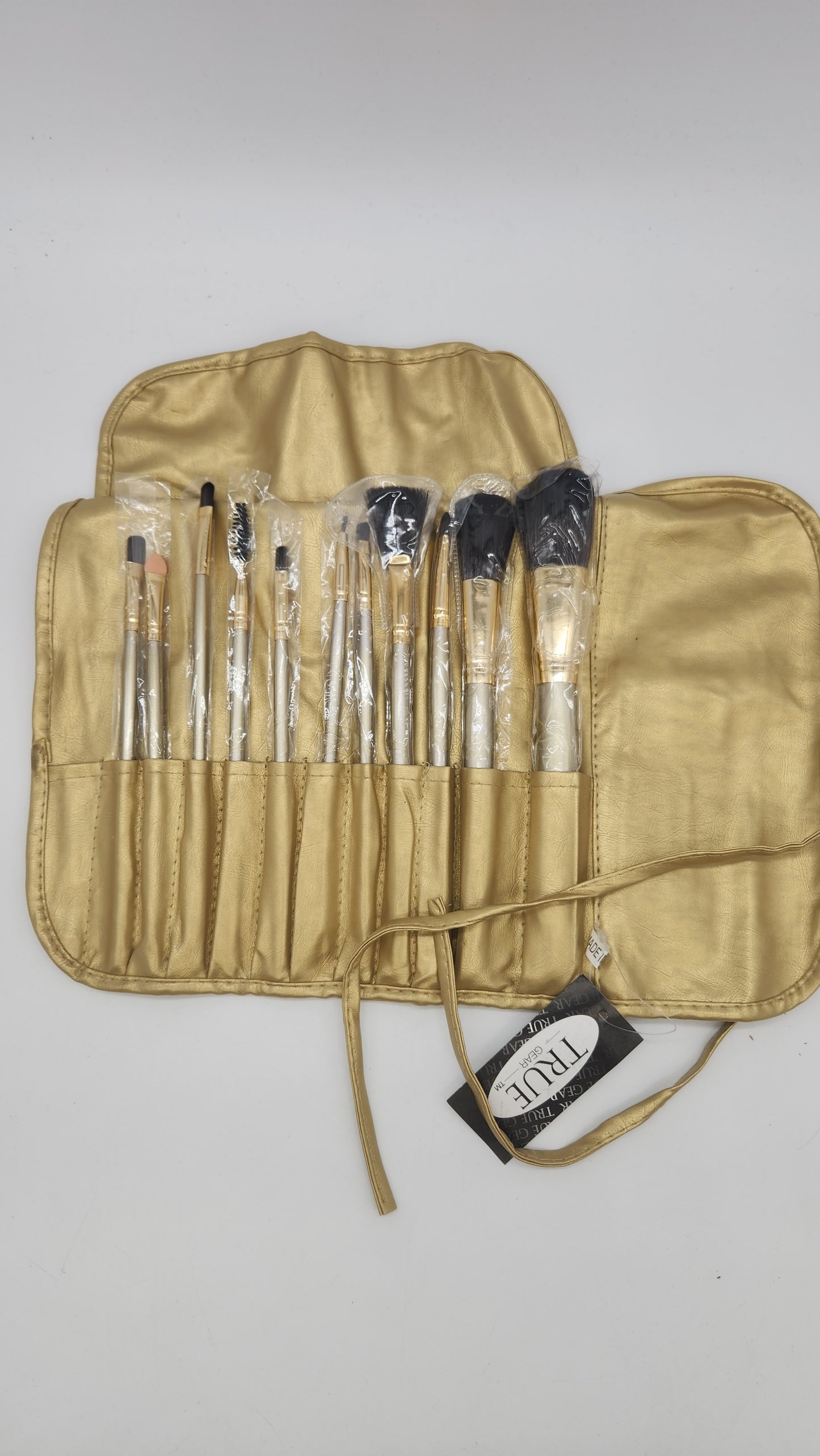 GOLD- 11 pc Cosmetic Brush Set - True Gear